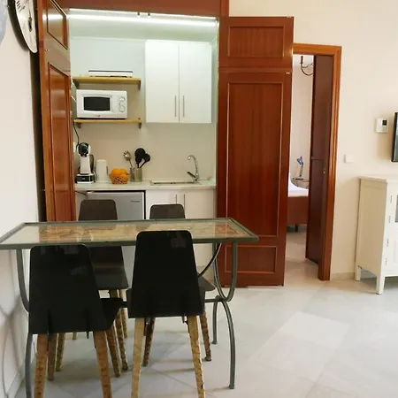 Apartamento Sierpes 50 *
